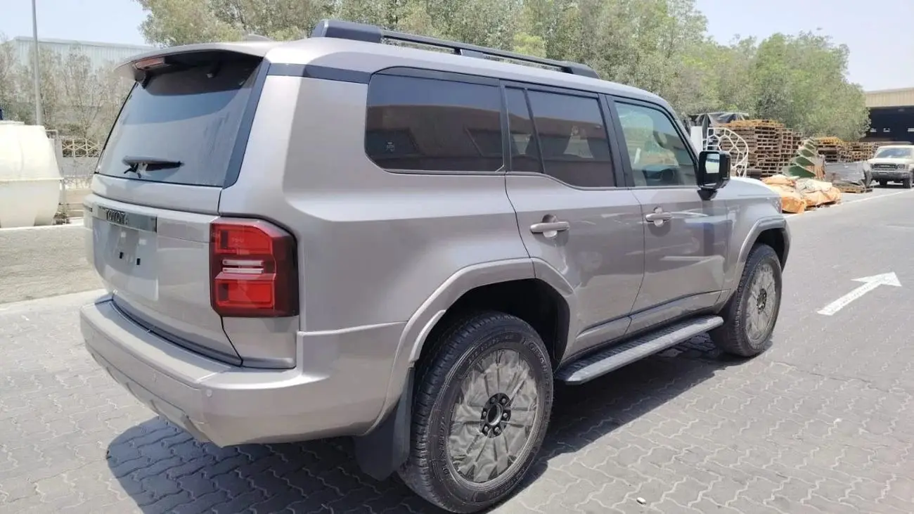 تويوتا برادو 2025 2.4L