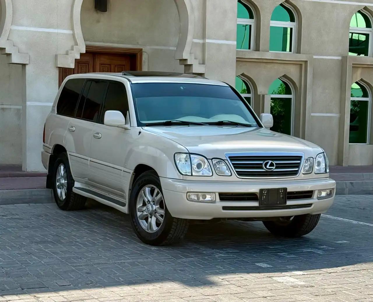 لكزس LX 2003