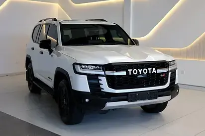 تويوتا برادو 2025