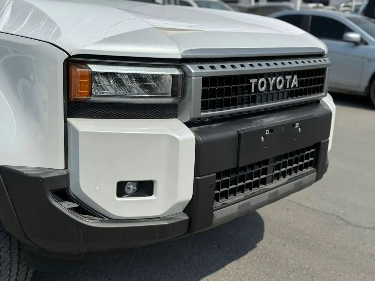 تويوتا برادو 2025 2.4L