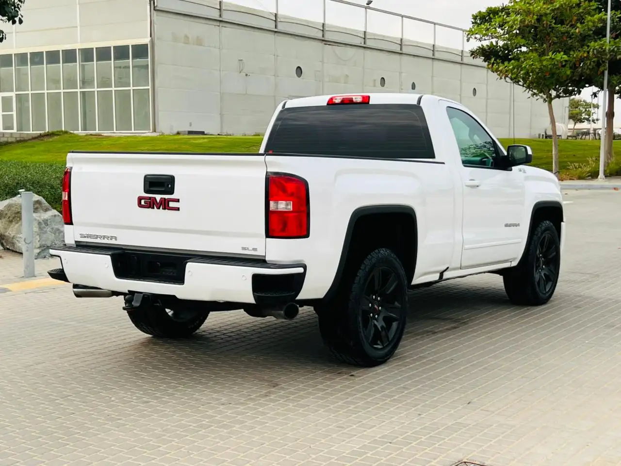 جي إم سي سييرا للخدمة الشاقة (HD) 2018