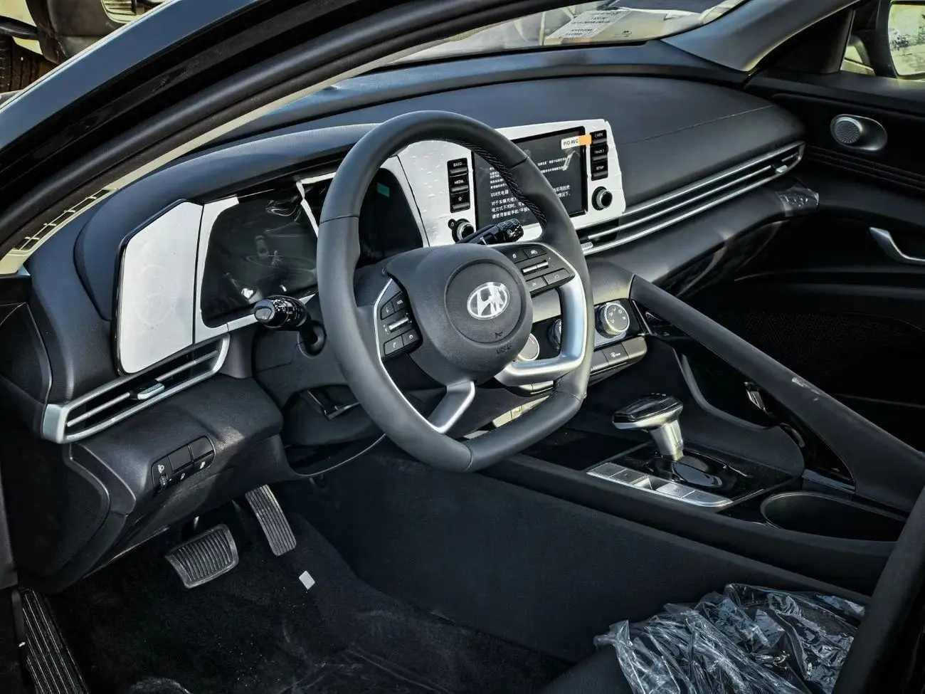 هيونداي إلانترا 2025 1.5L