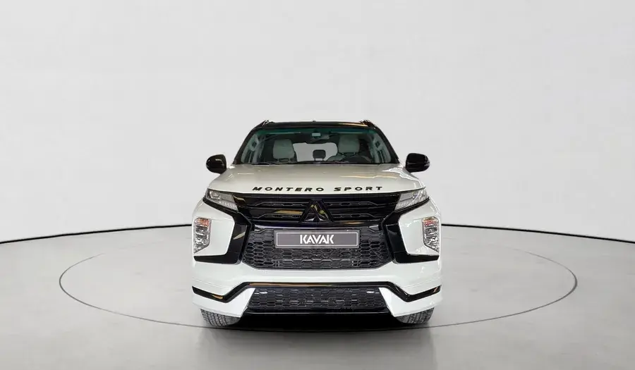 Mitsubishi Montero 2023