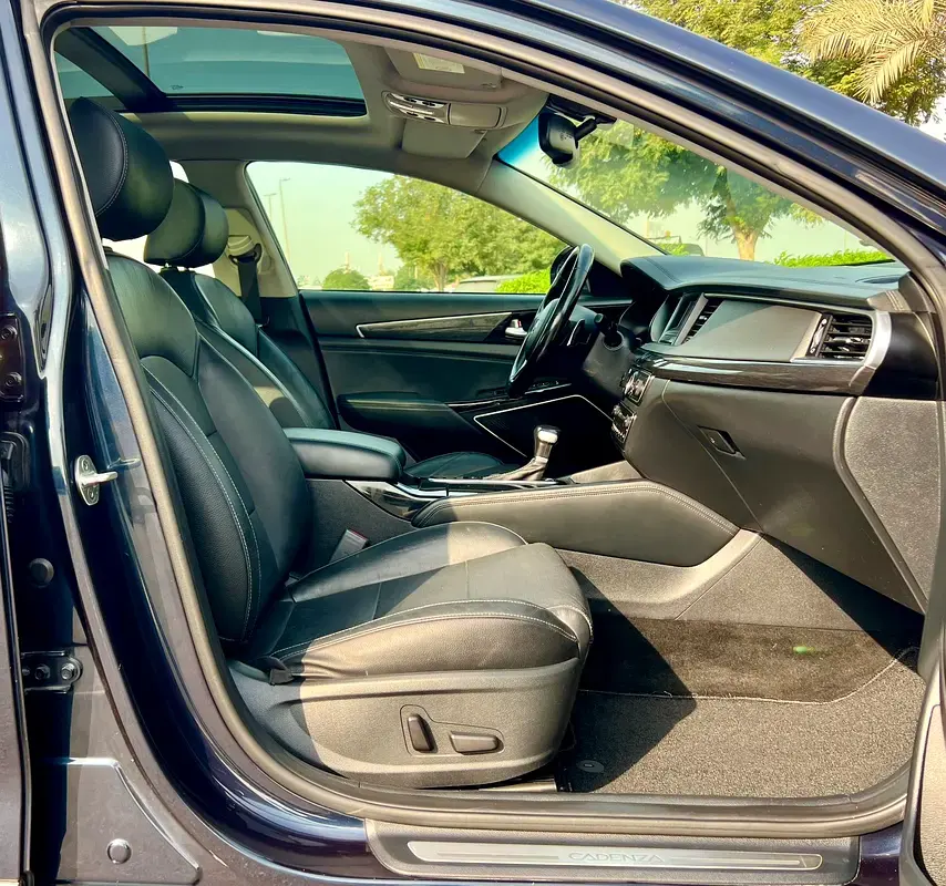 Kia Cadenza 2018