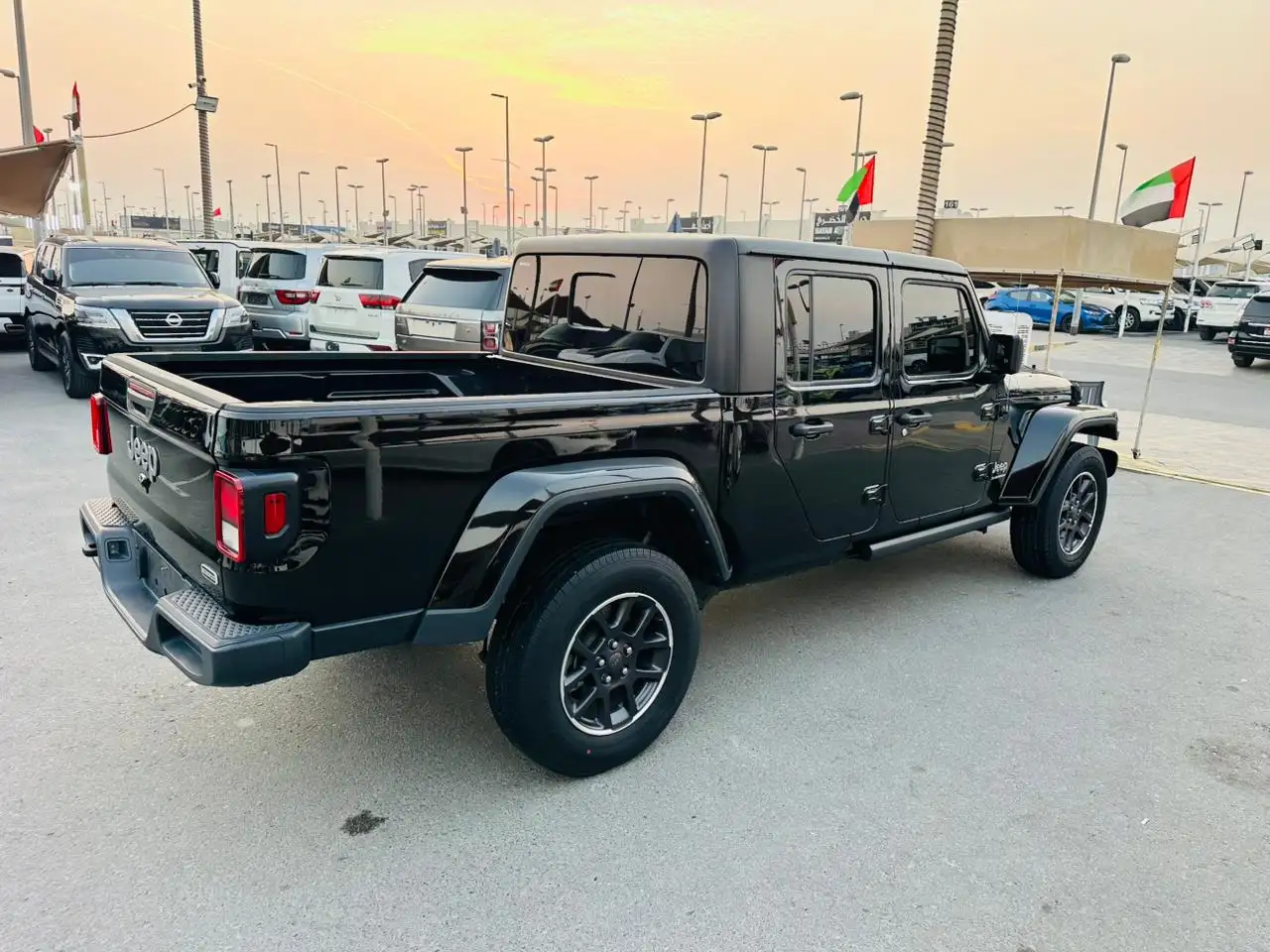 جيب جلادياتور 2023