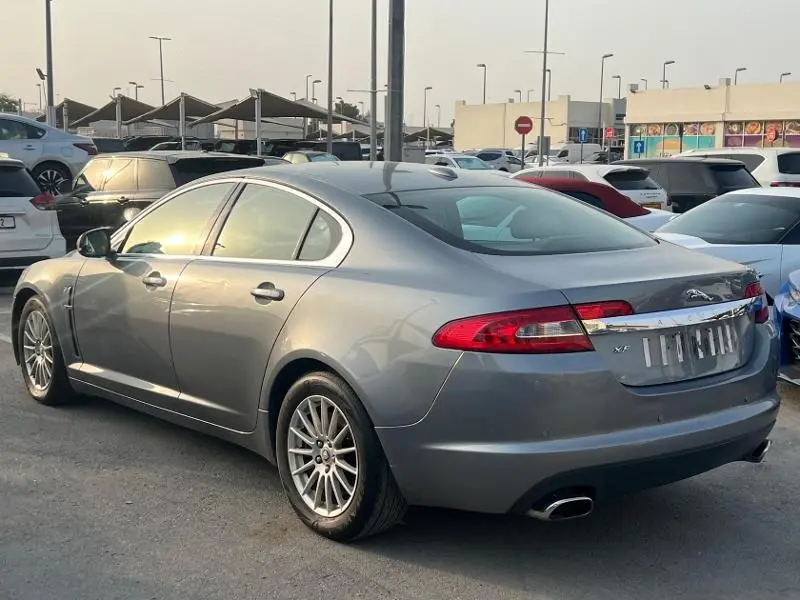 جاكوار XF 2011 3.5L