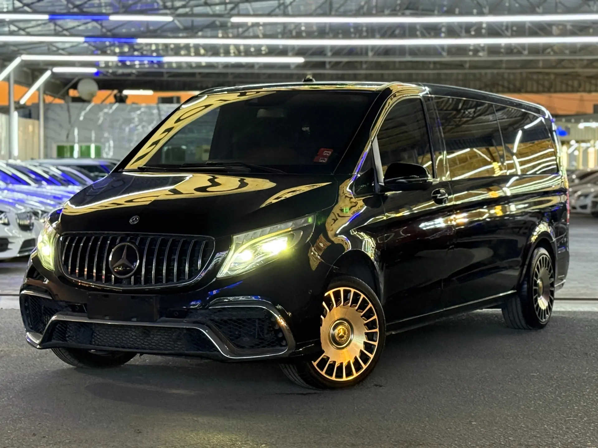 مرسيدس بنز V Class 2021