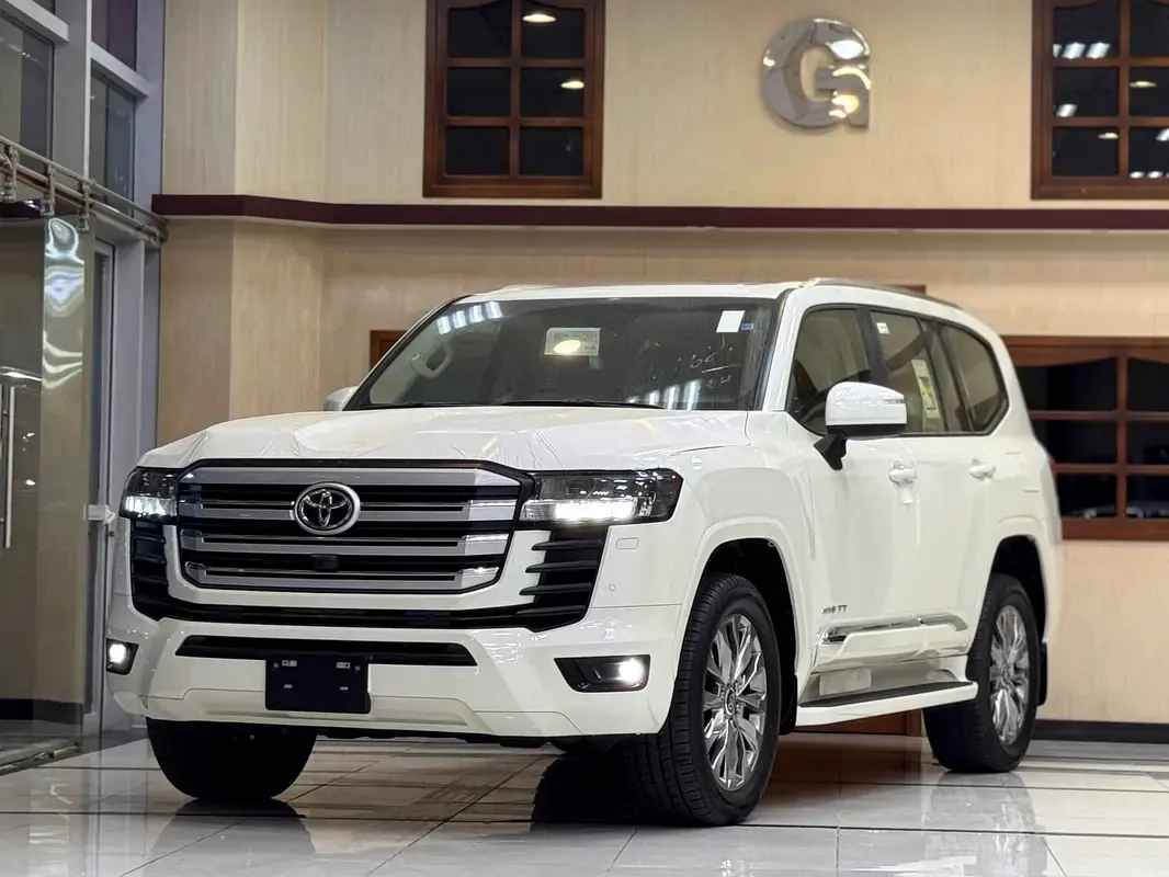 تويوتا لاند كروزر 2025