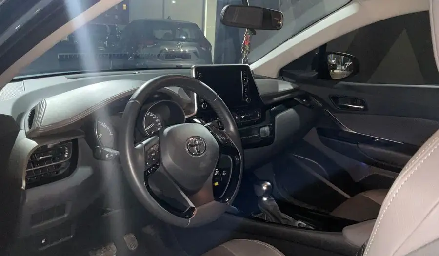 تويوتا CHR 2023