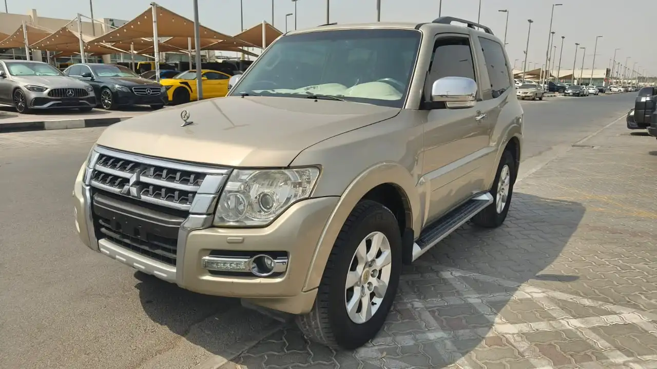 Mitsubishi Pajero 2016