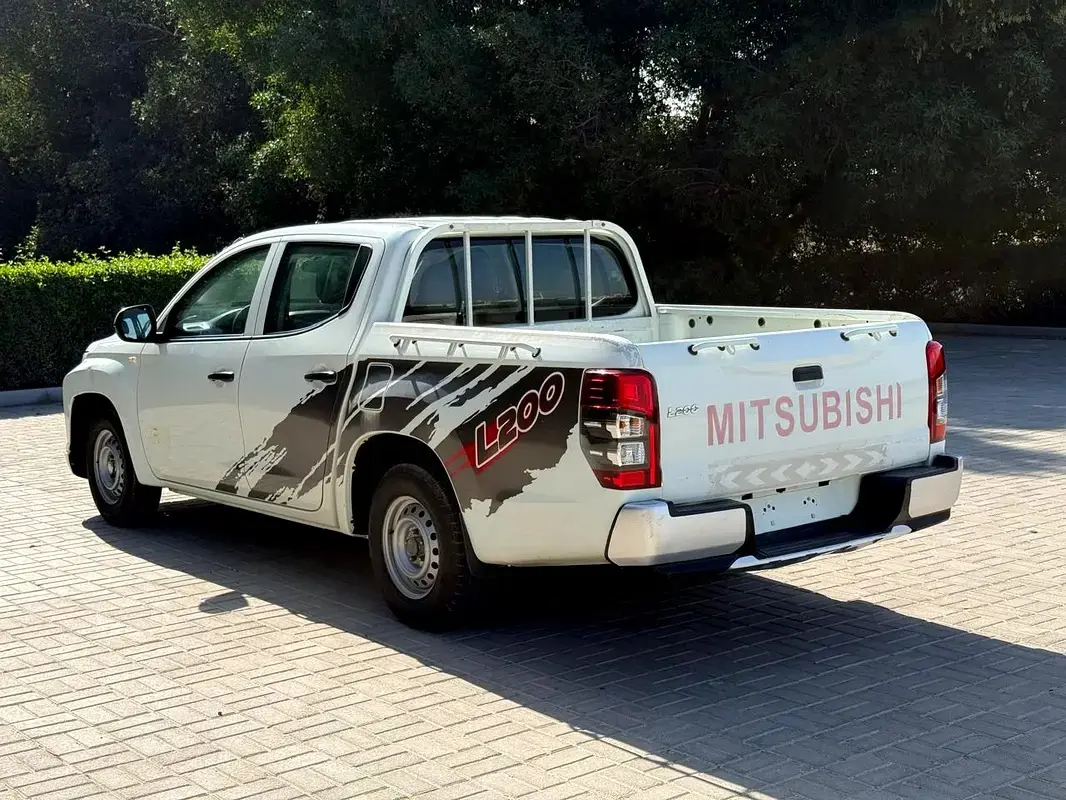Mitsubishi L200 2021 2.4L