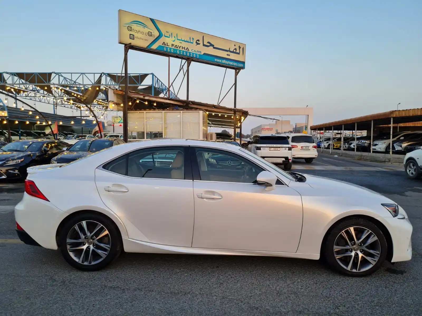 Lexus IS 2018 1999L
