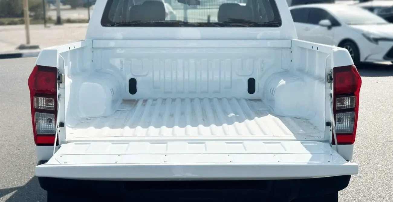 إيسوزو D ماكس 2025 2.5L