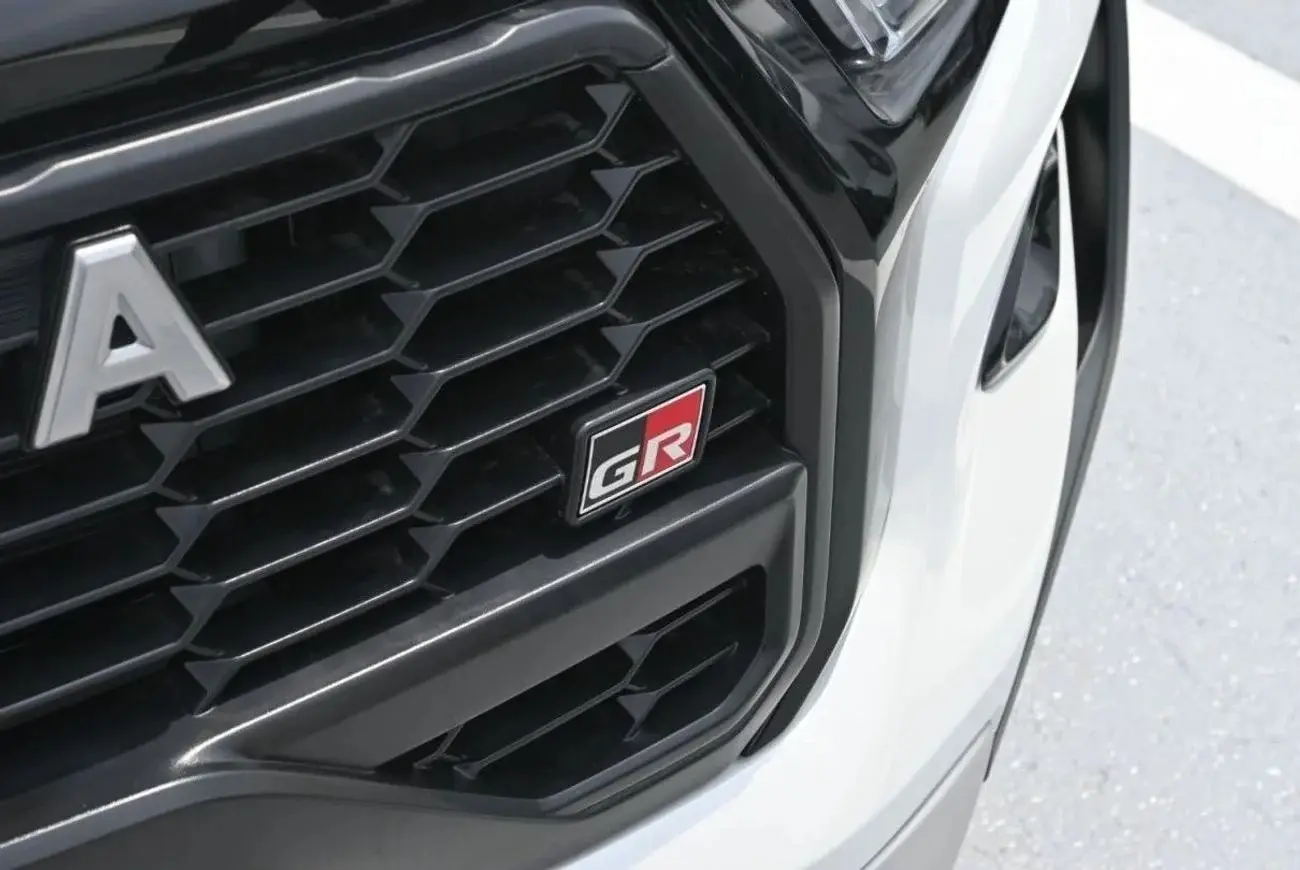 Toyota Hilux 2024 4L