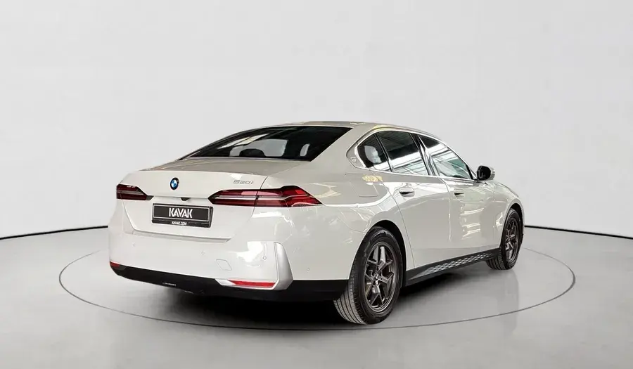 BMW 5 Series 2025