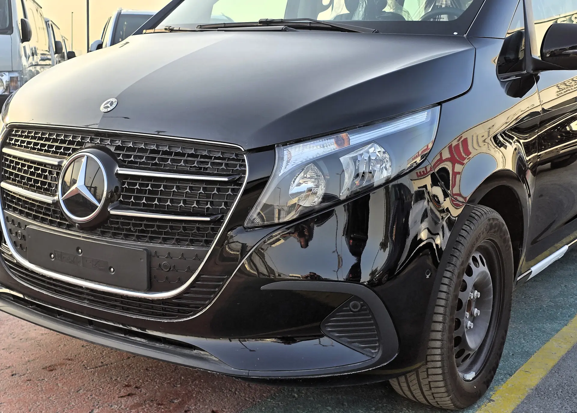 Mercedes Benz V Class 2025 2000L