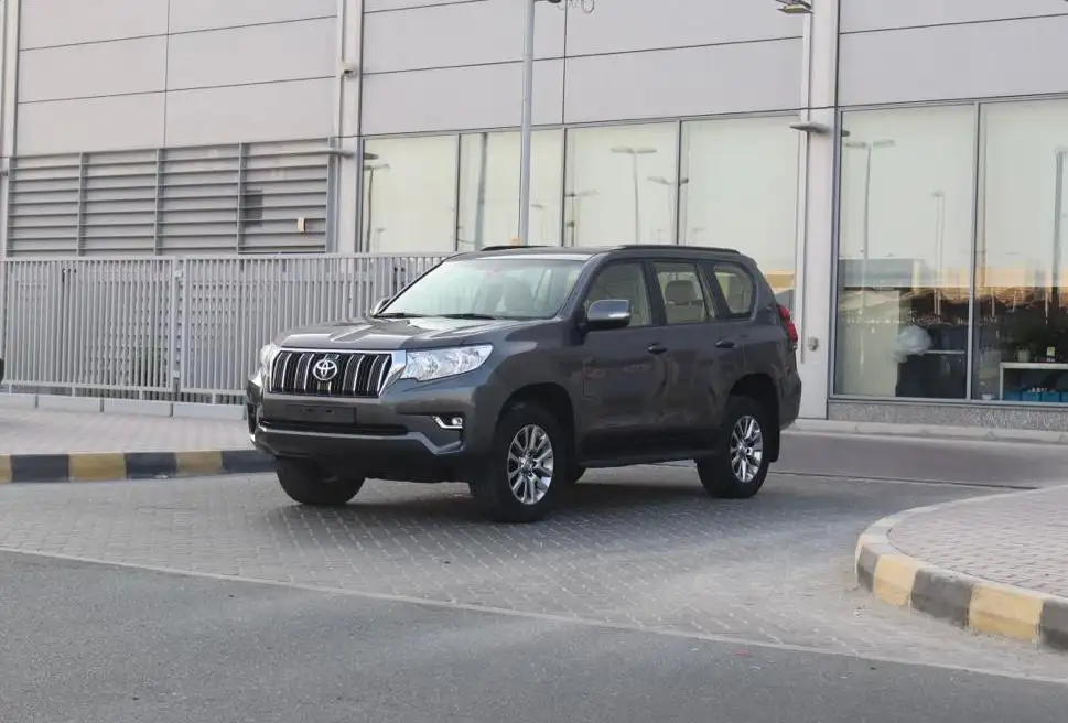 تويوتا برادو 2021 2.7L