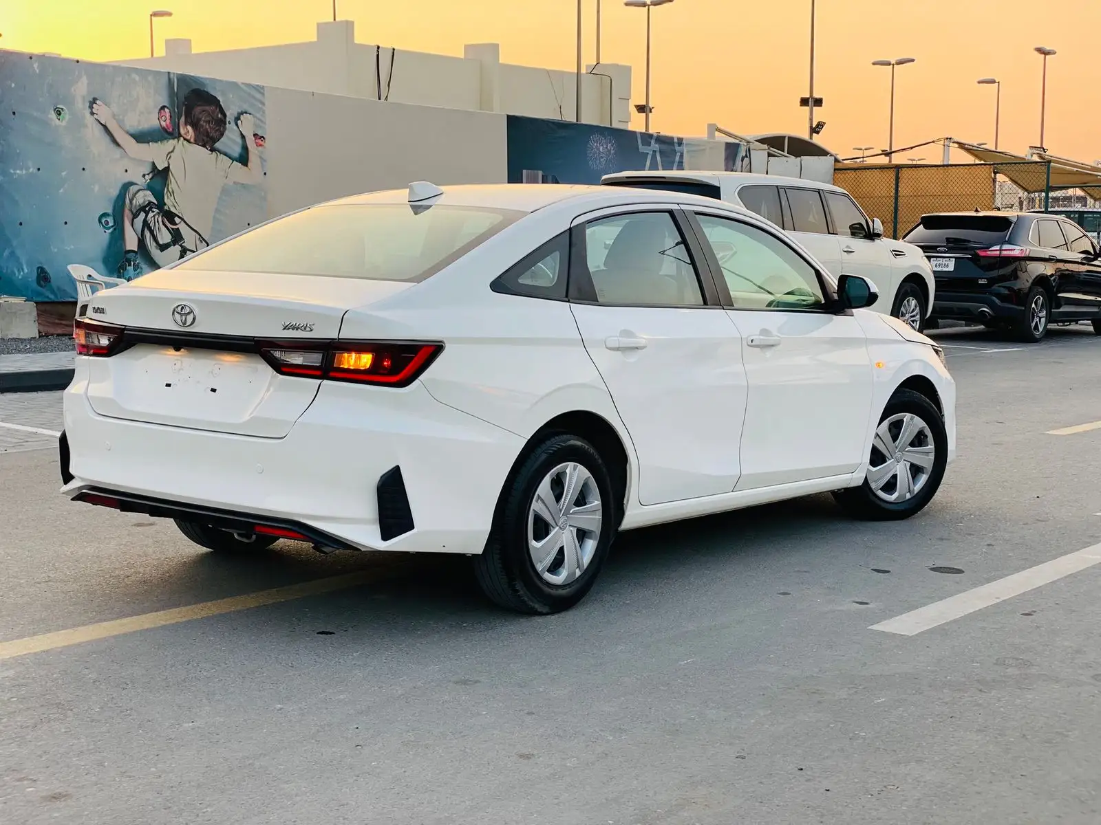 Toyota Yaris Sedan 2023 1.5L