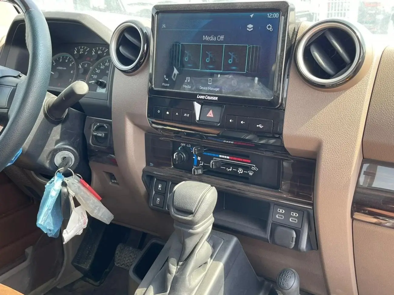 تويوتا لاند كروزر بيك آب 2024 4L