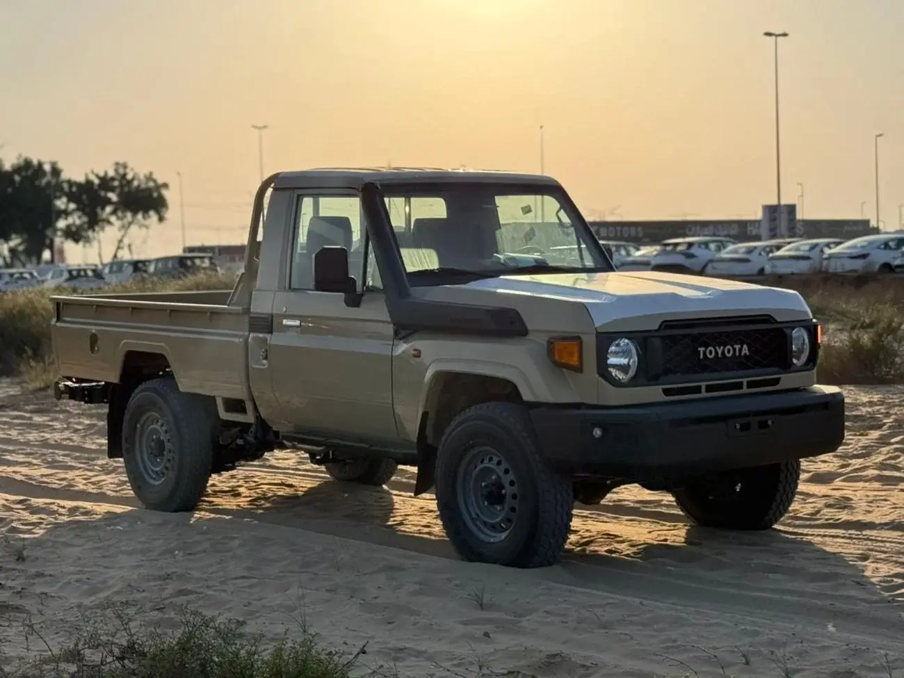 Toyota Land Cruiser Pick Up 2025