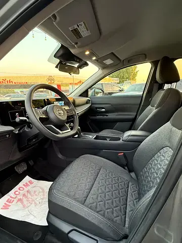 نيسان كيكس 2025