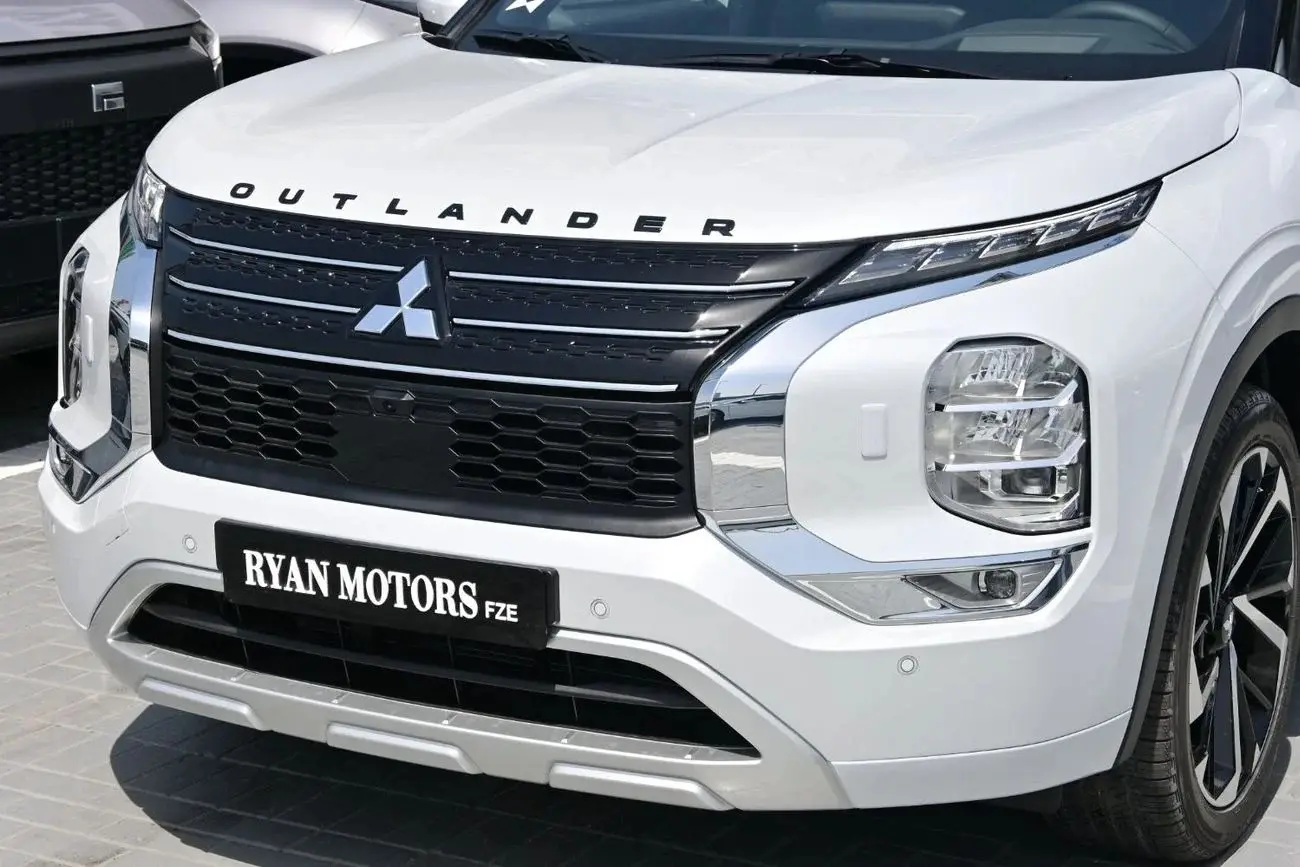 ميتسوبيشي آوتلاندر 2025 2.5L