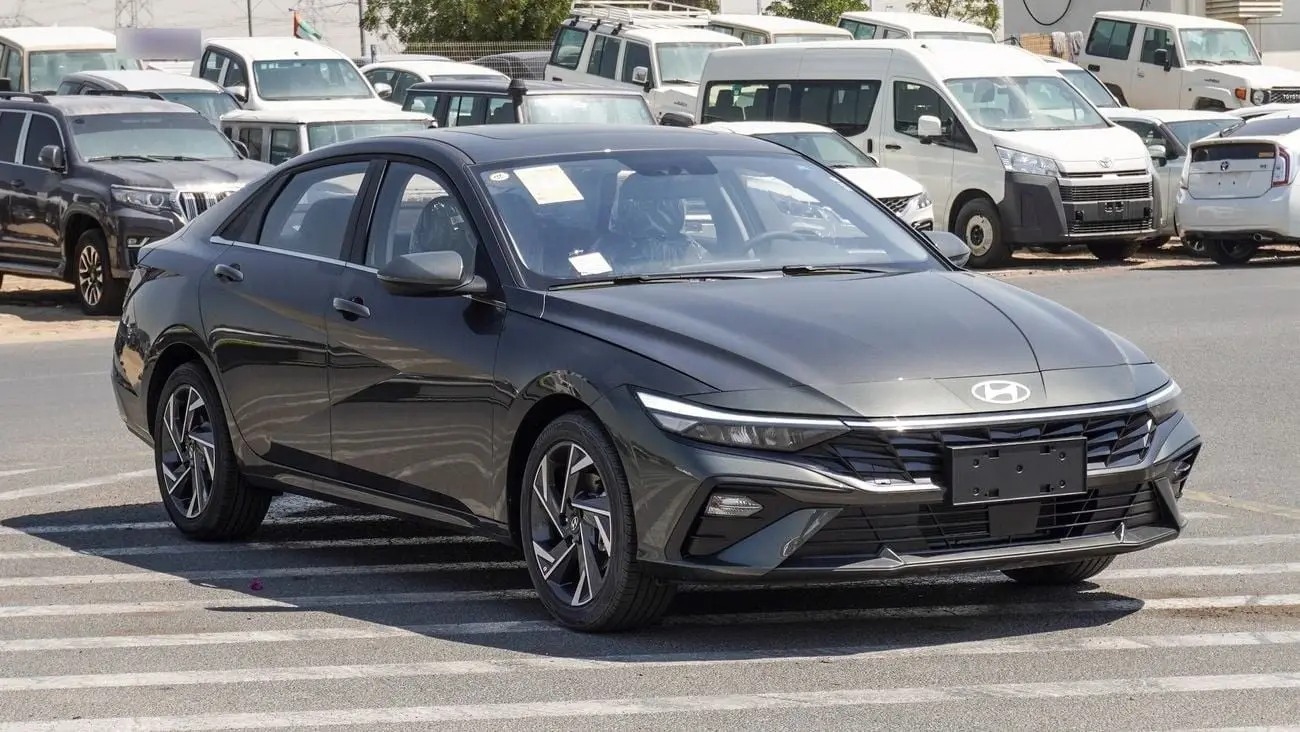 Hyundai Elantra 2025 1.6L