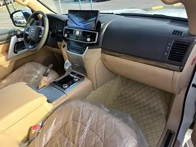 Toyota Land Cruiser 2015 5.6L