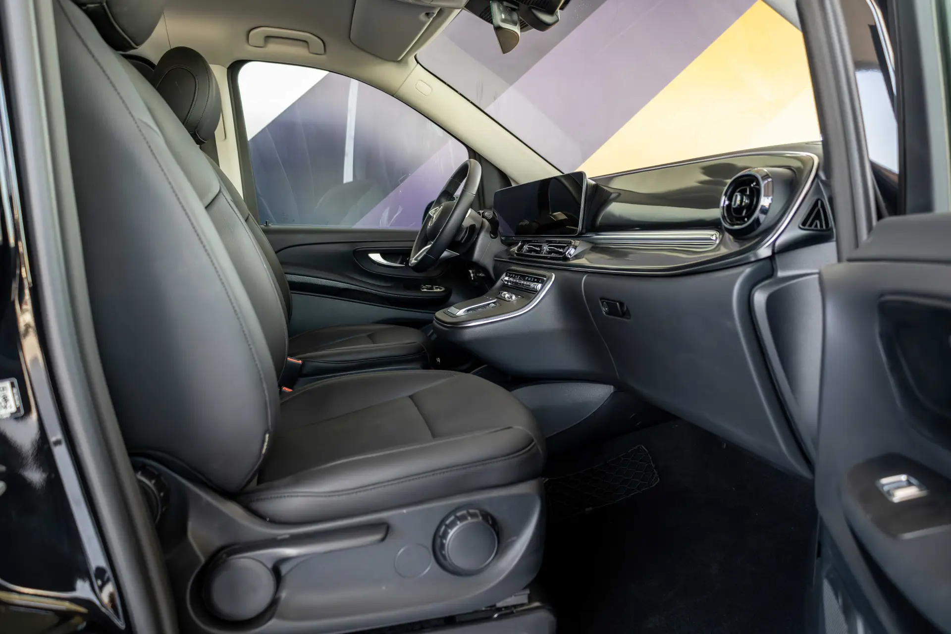Mercedes Benz V Class 2025