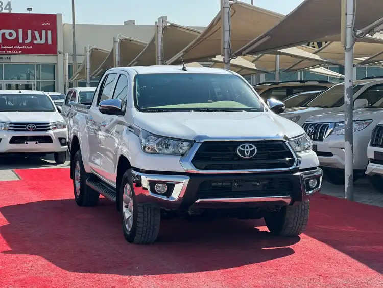 Toyota Hilux 2024 2.4L-logo