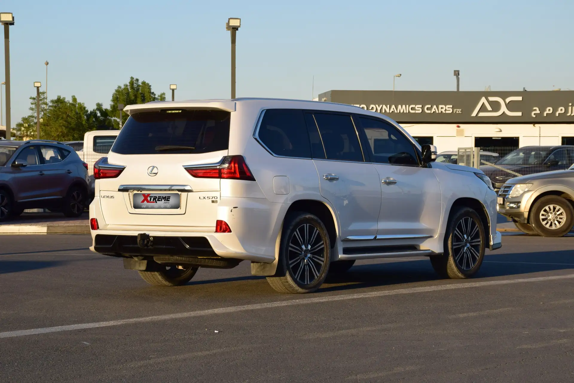 Lexus LX 2021 5.7L
