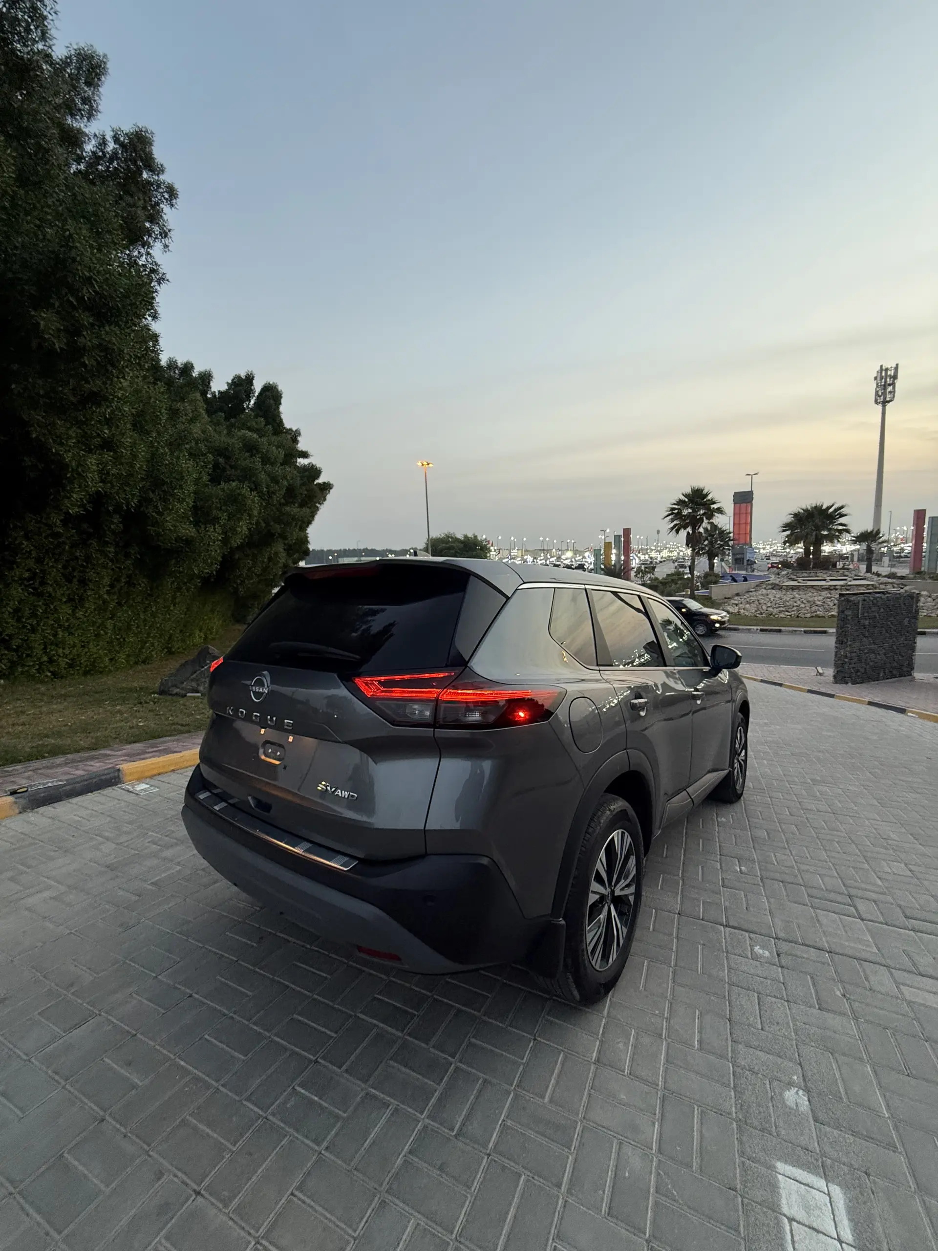 نيسان روج 2023