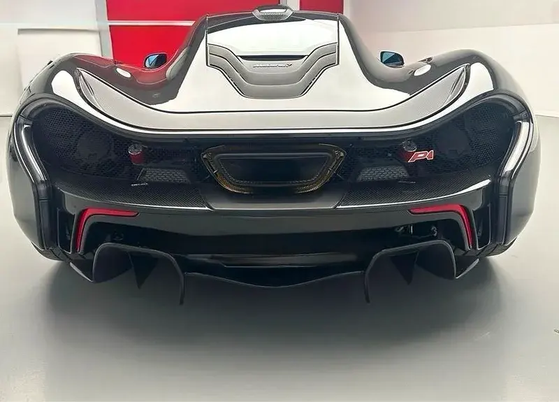 مكلارين P1 2012