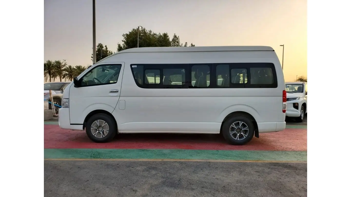 Toyota Hiace 2005