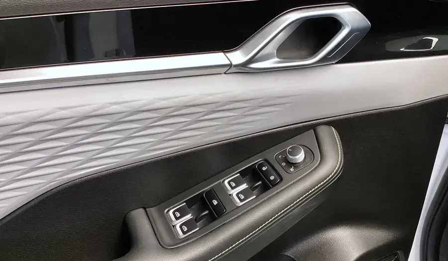 Geely Coolray 2025 undefinedL