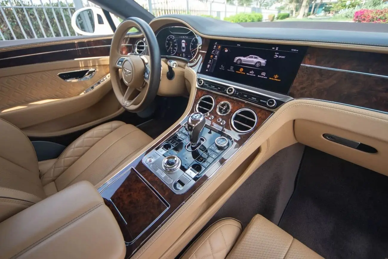 بنتلي كونتيننتال جي تي 2022 4L