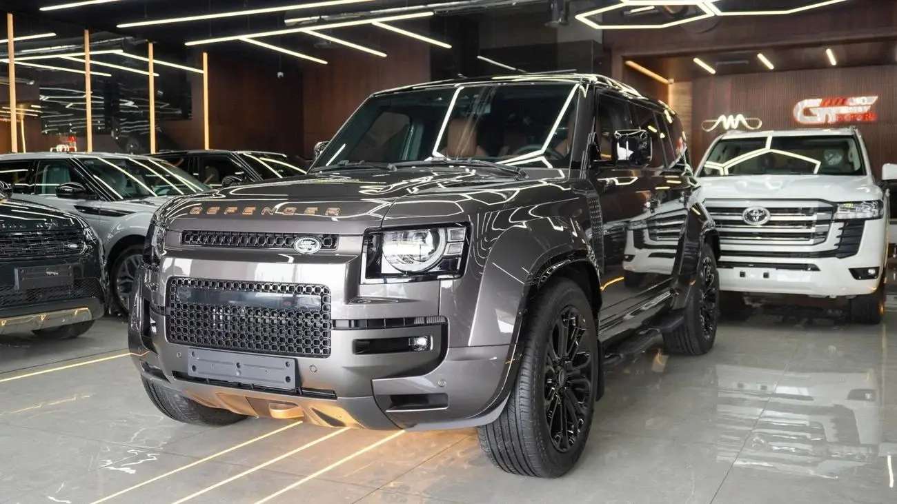 Land Rover Defender 2025 5L