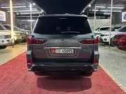 Lexus LX 2019 5.7L
