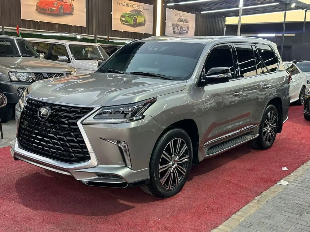 Lexus LX 2019 5.7L