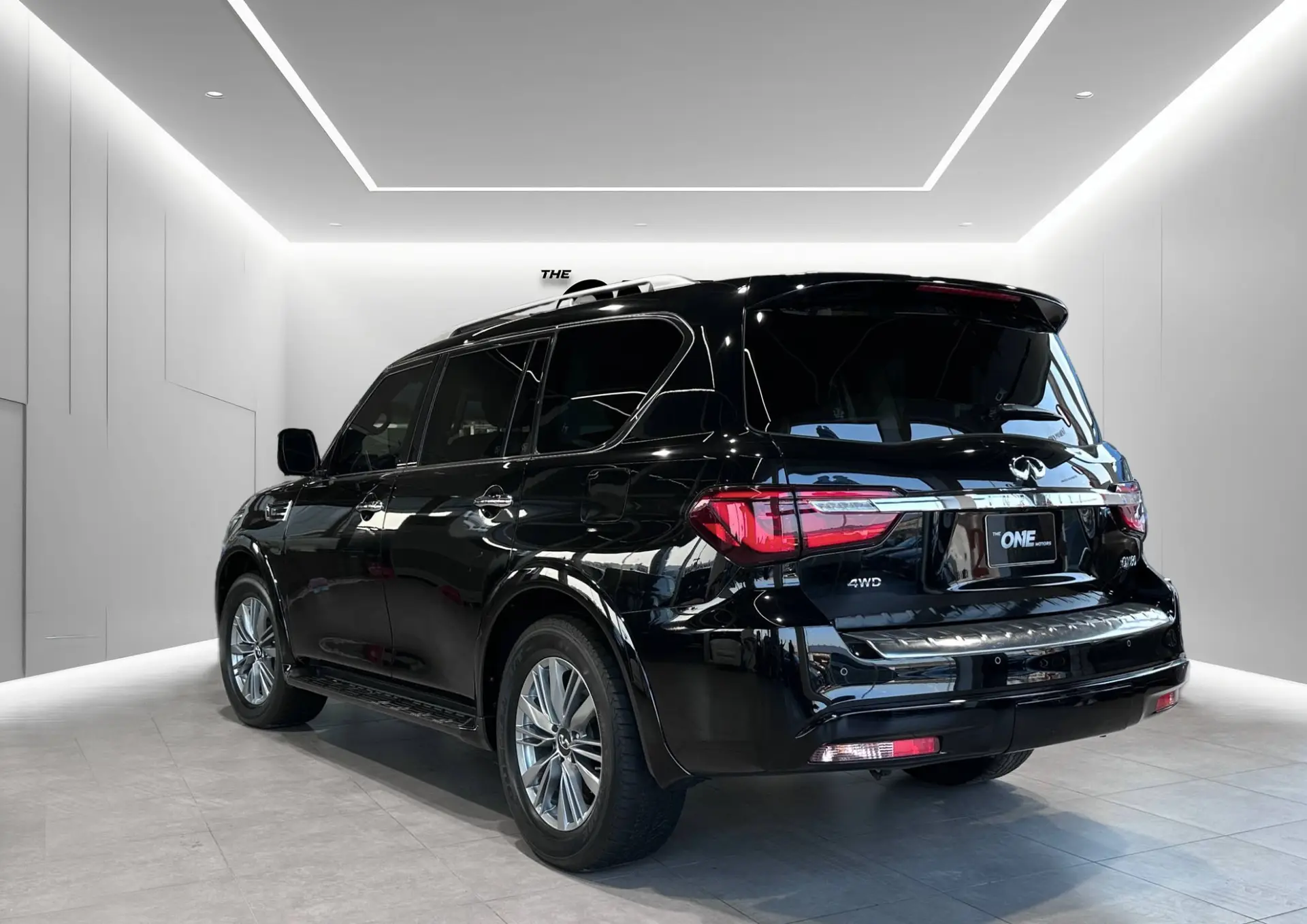 إنفينيتي QX80 2022 5.6L