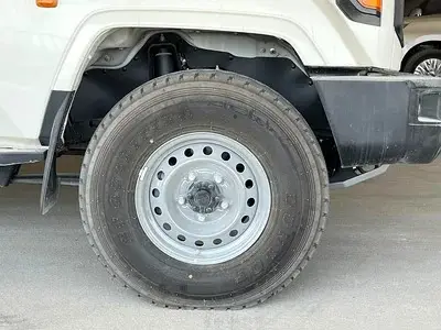 تويوتا لاند كروزر بيك آب 2025 4L