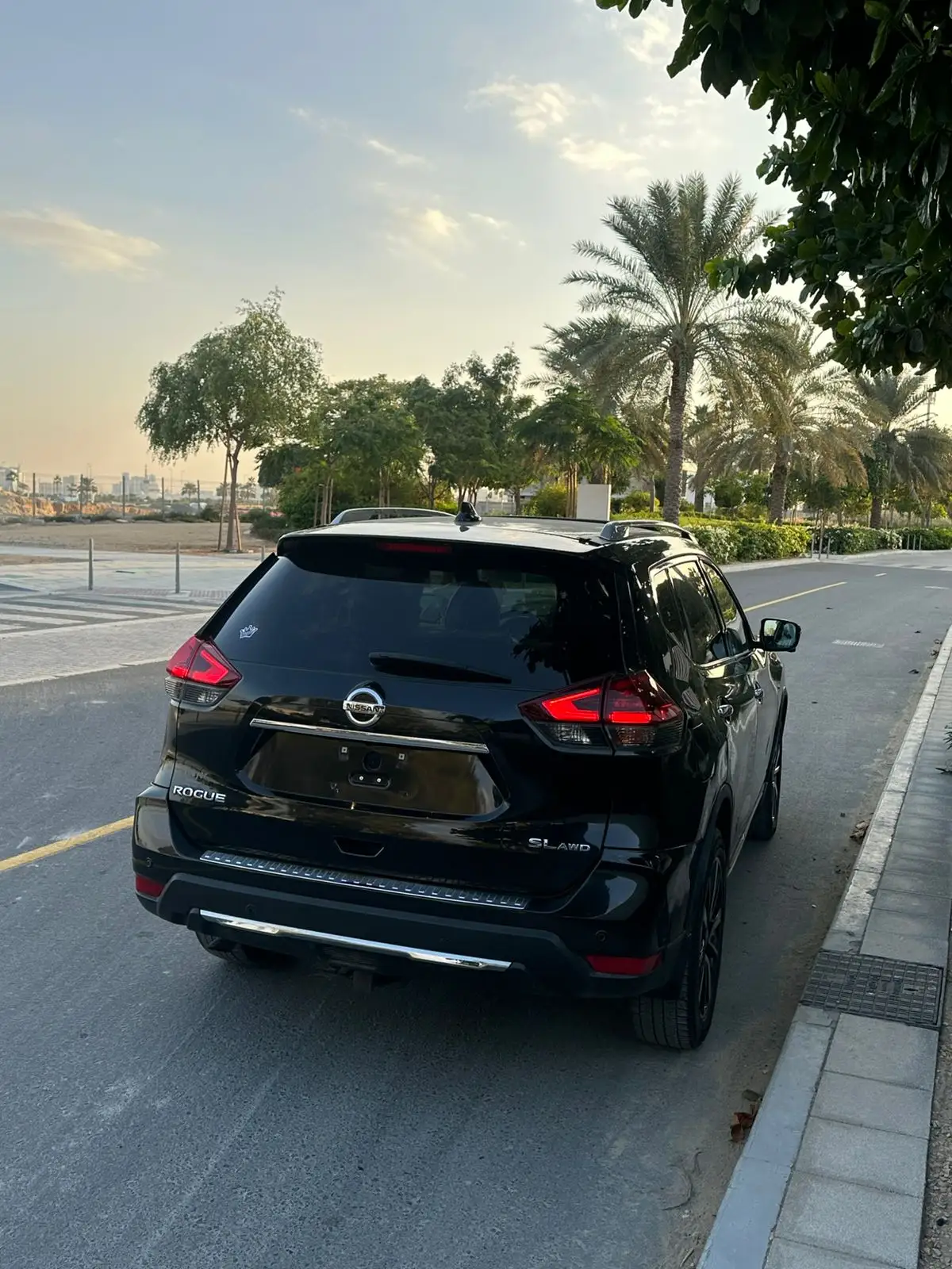 نيسان روج 2019