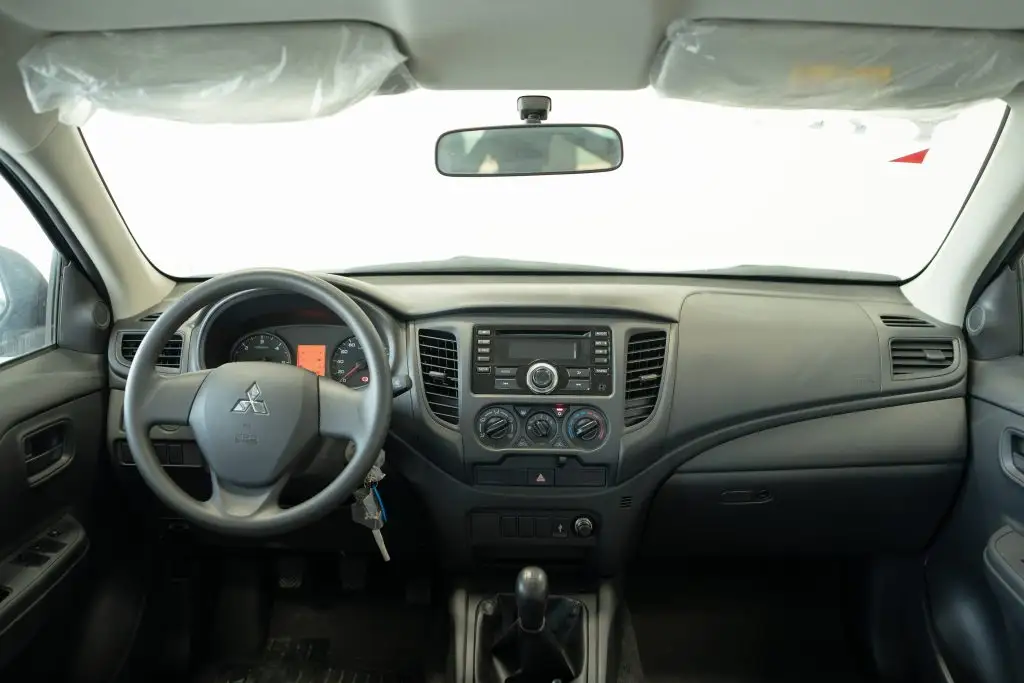 ميتسوبيشي L200 2023 2.5L