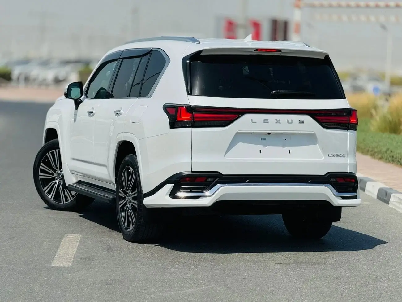 لكزس LX 2023 3.3L