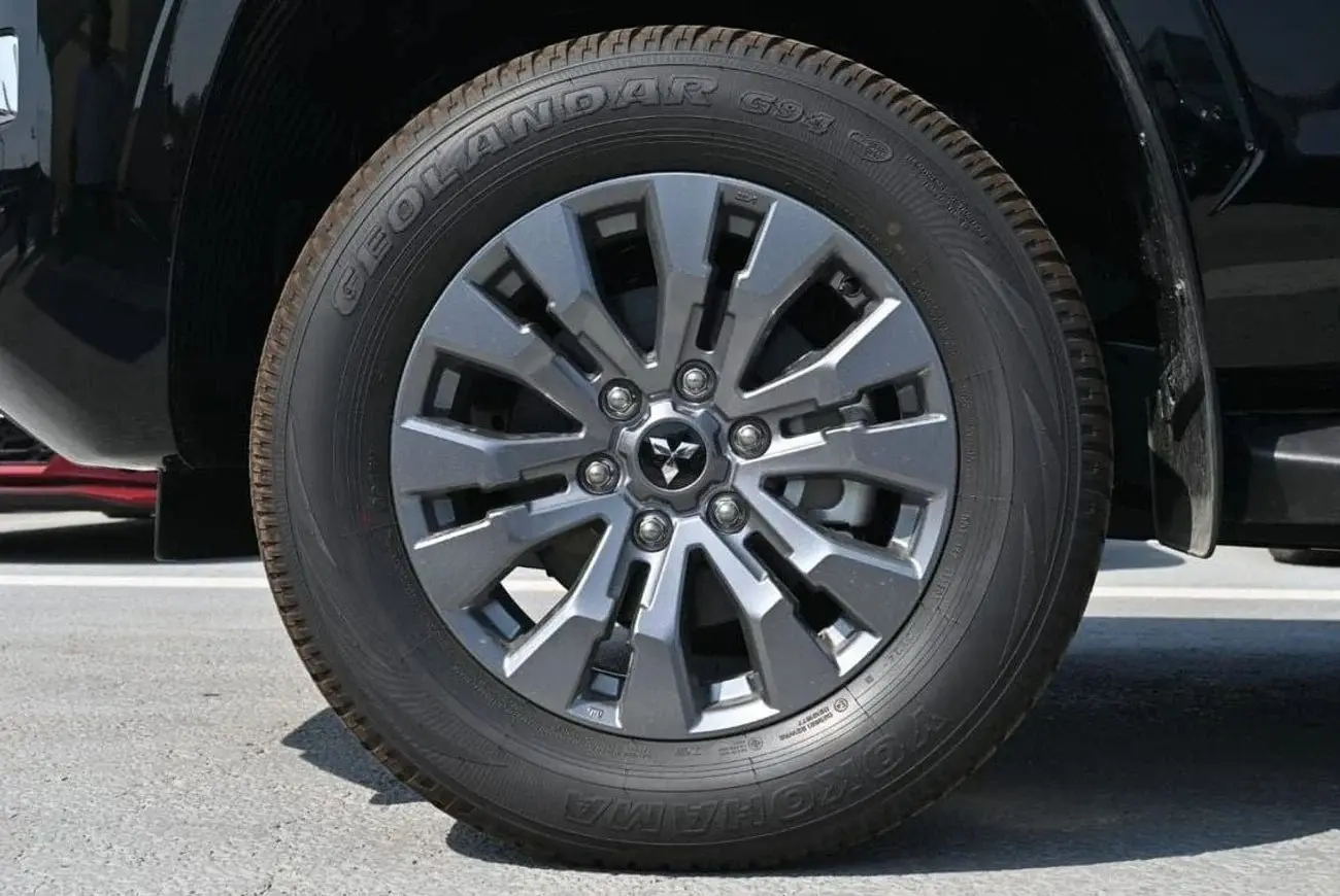 ميتسوبيشي L200 2024 2.4L