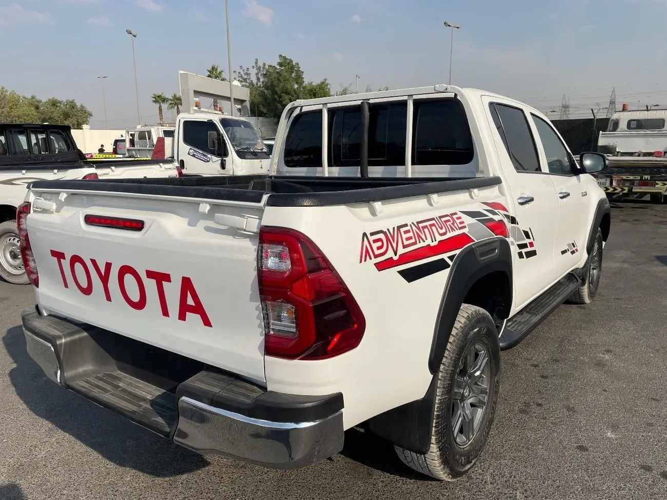 تويوتا هيلوكس 2023 2.4L