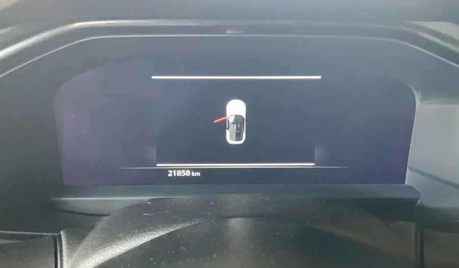 Nissan NV400 2024