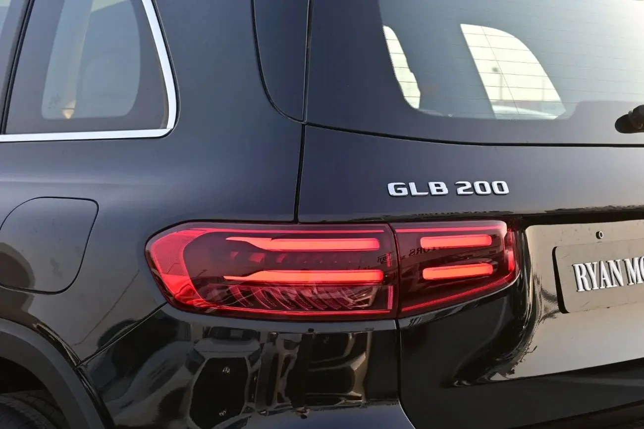 مرسيدس بنز GLB Class 2025 1.5L