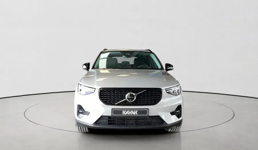 Volvo XC40 2023 2L