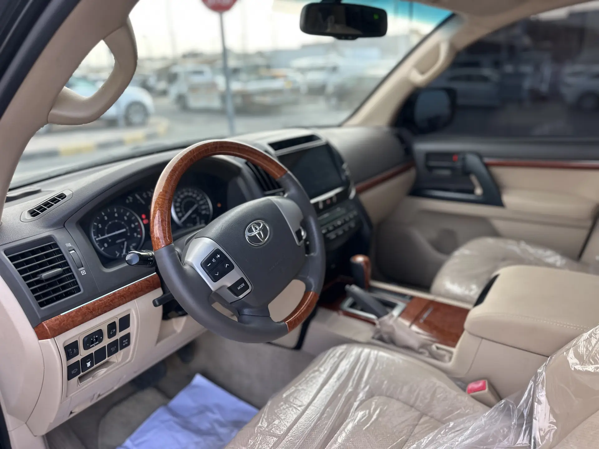 تويوتا لاند كروزر 2015 4600L